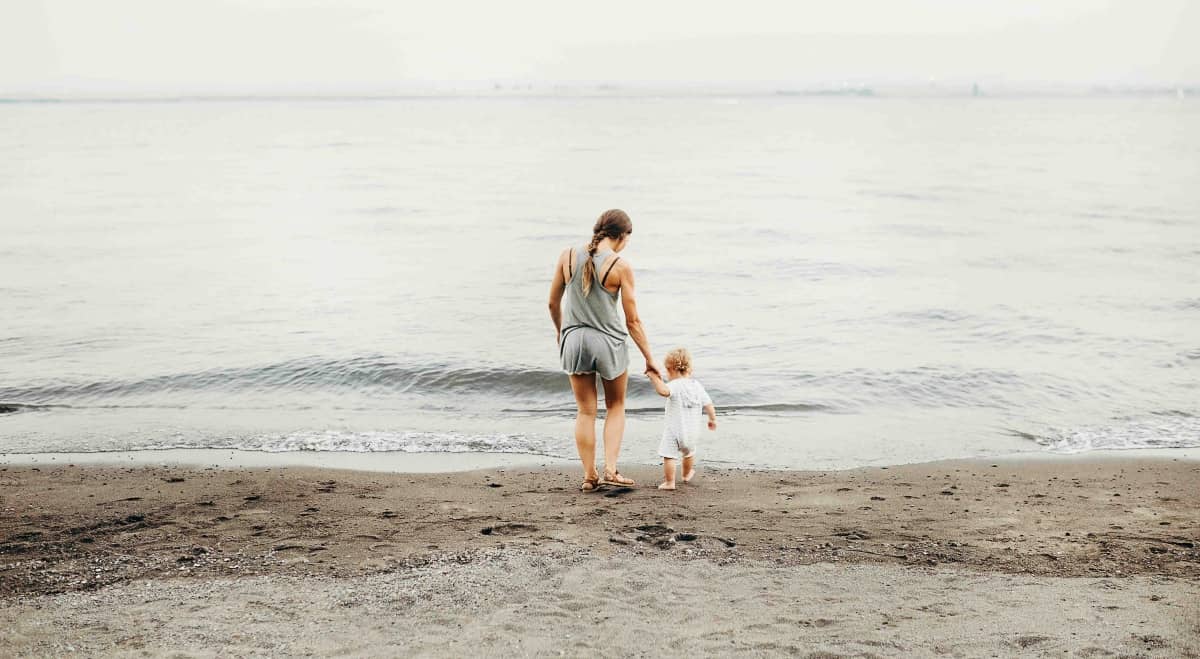 disfrutar de la playa con bebés de forma segura