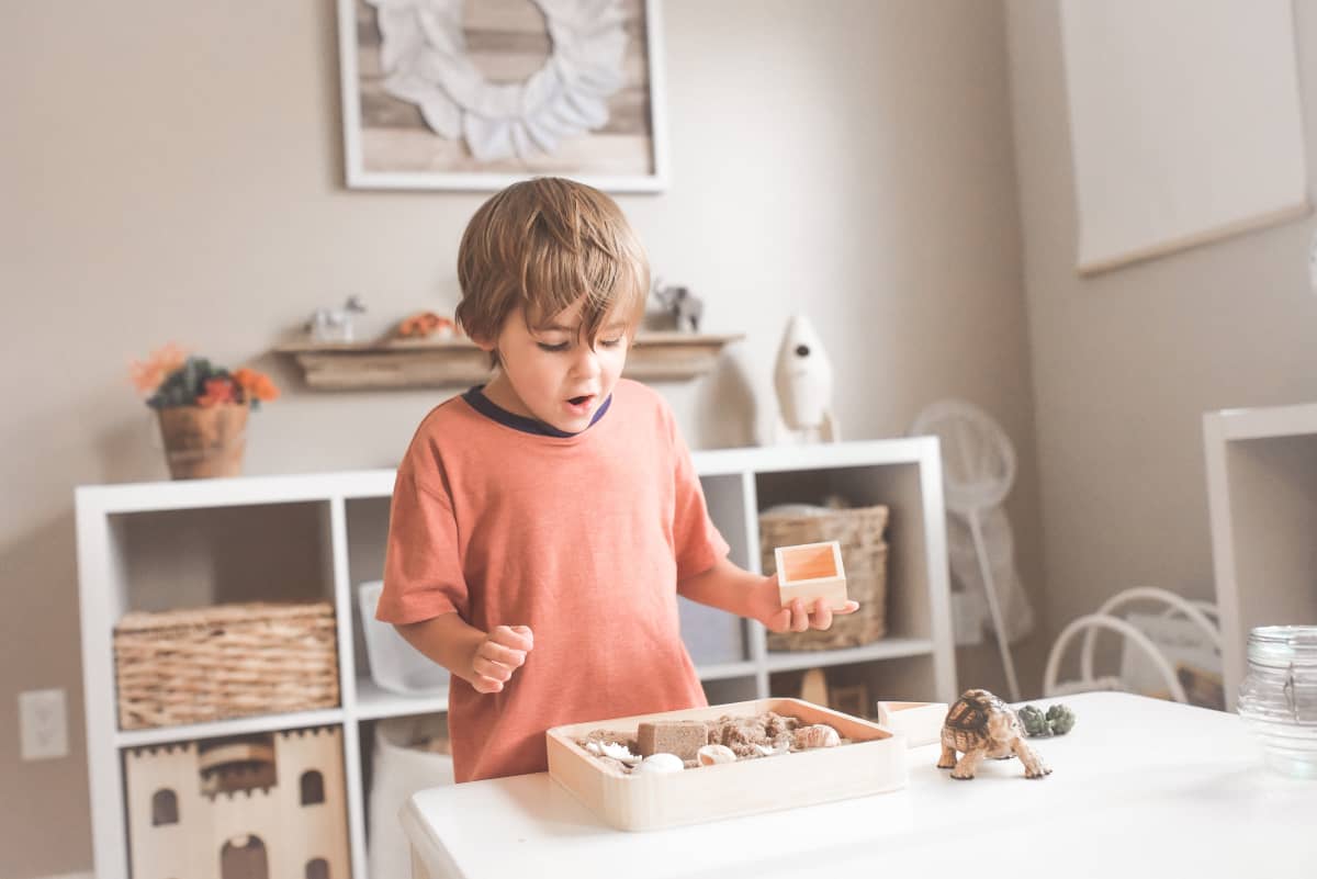 Preparar caja de sonidos Montessori